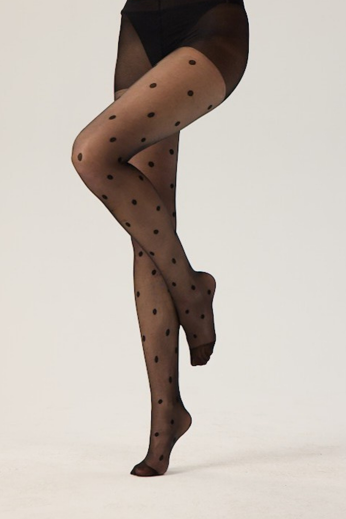 Toute Fit 15 Siyah Puantiyeli Külotlu Çorap