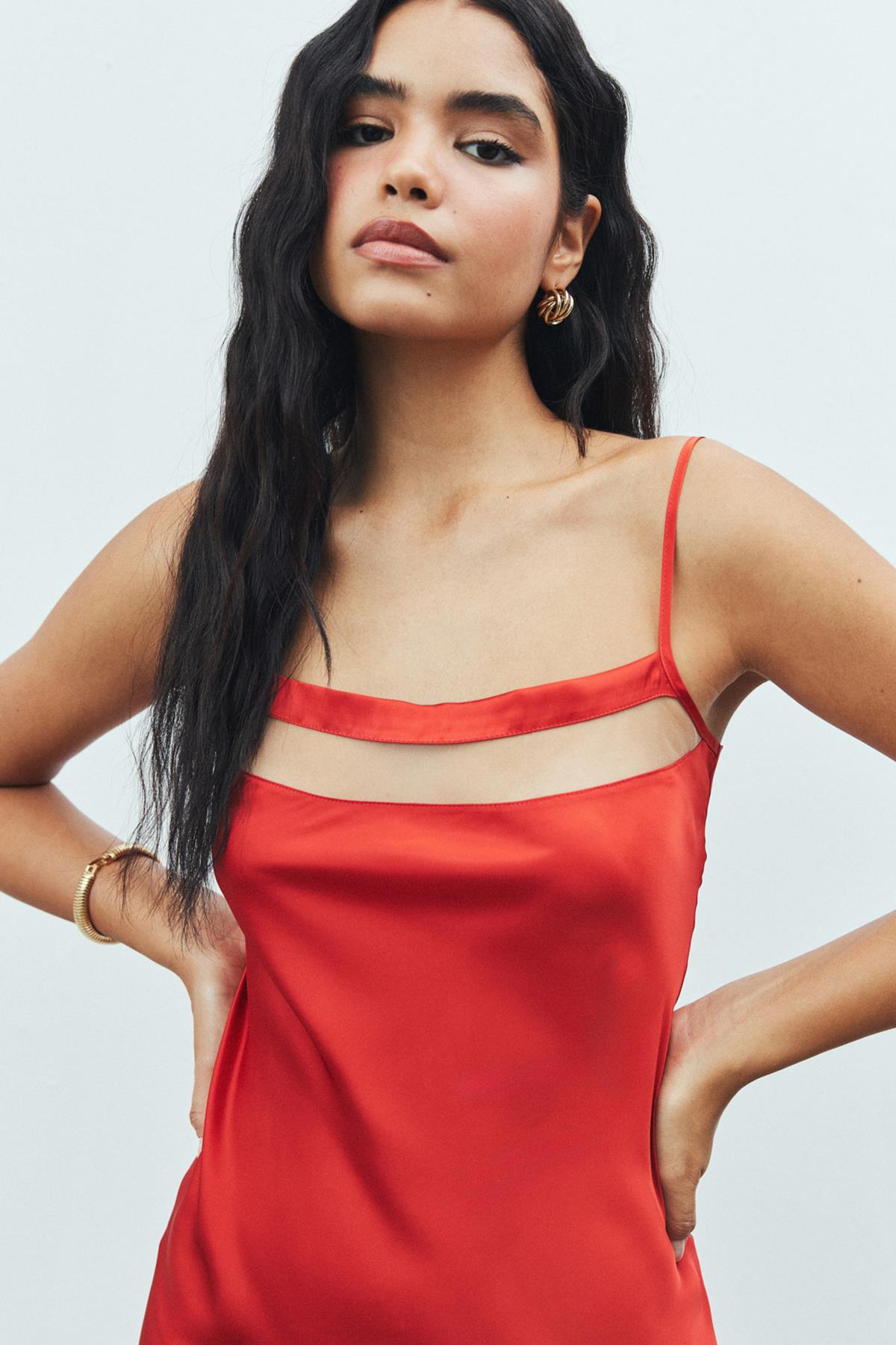 Aveugle Tulle Detailed Satin Brick Color Strap Short Nightgown