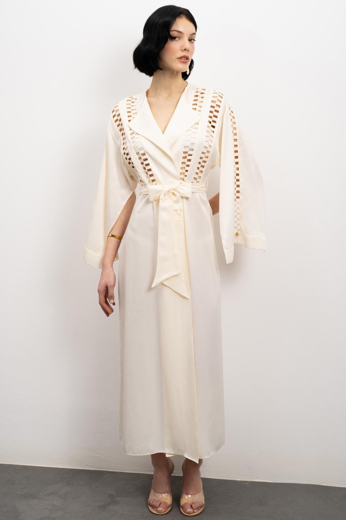 Frank Grogren Detailed Satin Ecru Morning Gown / Kimono