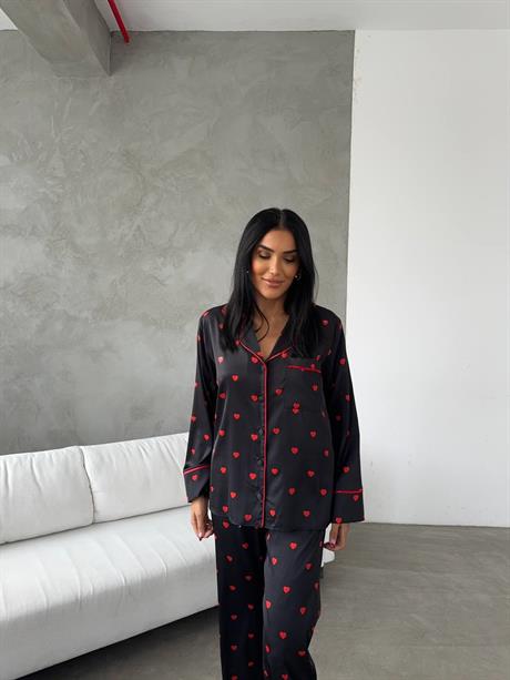 Kırmızı Kalpli Gömlek Beli Lastikli Pijama Takımı