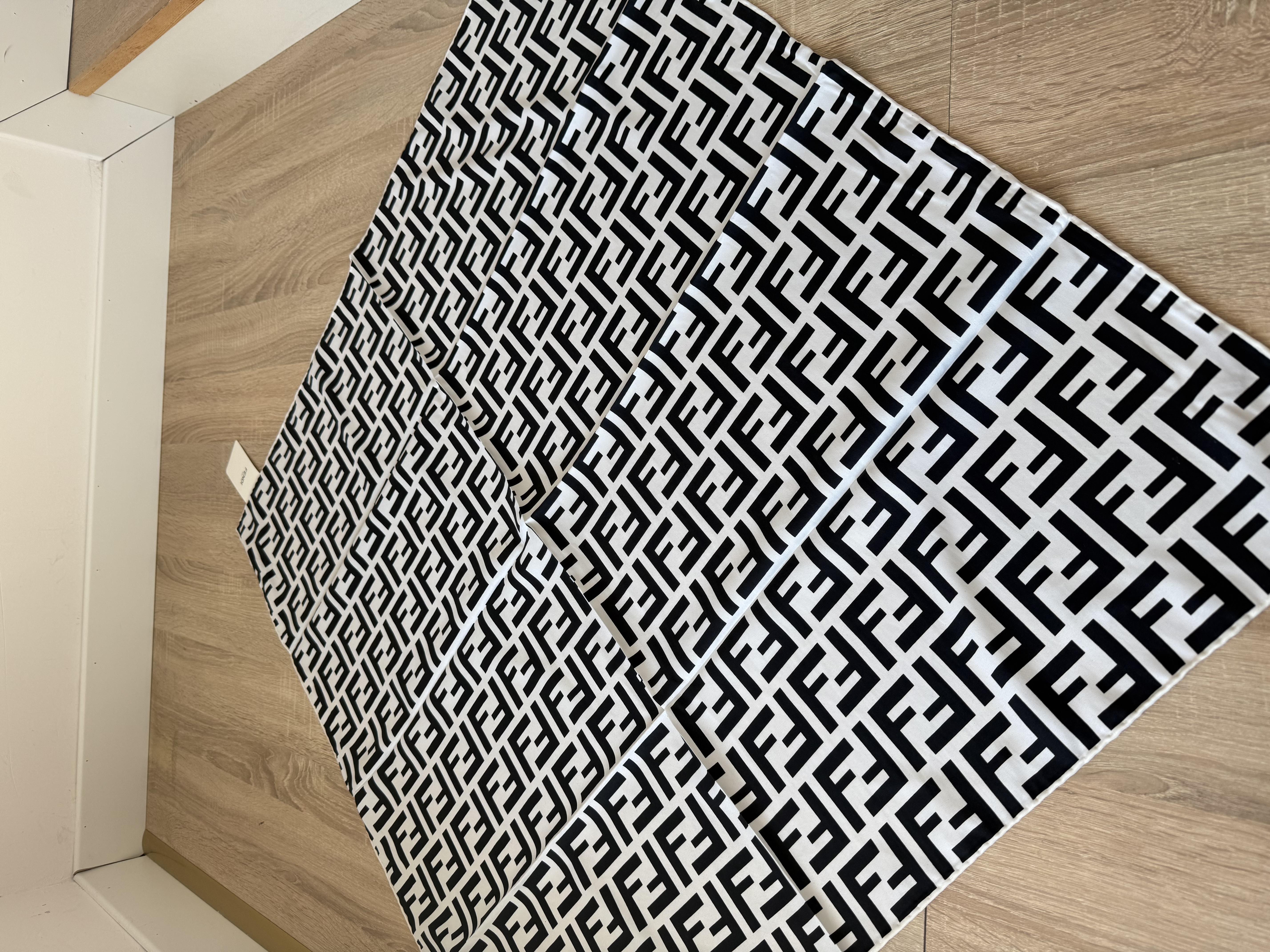 A Kalite İthal Twill Eşarp