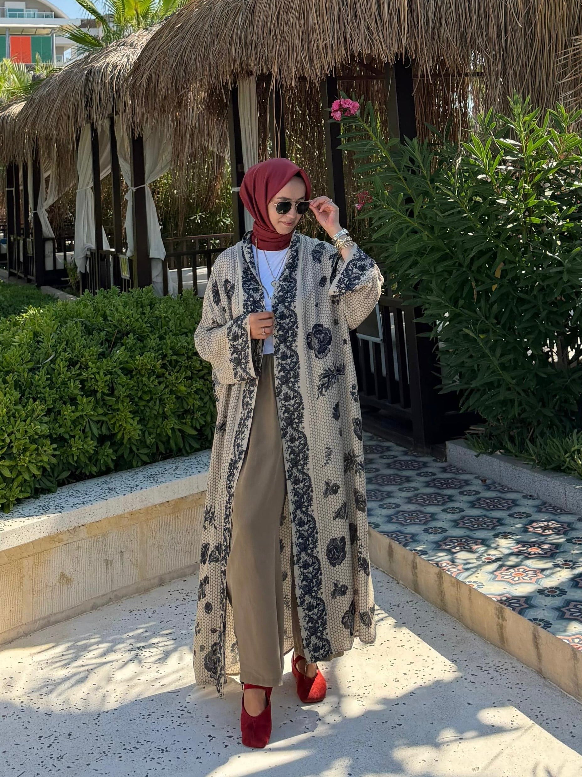 Floral Floş Abaya Vizon