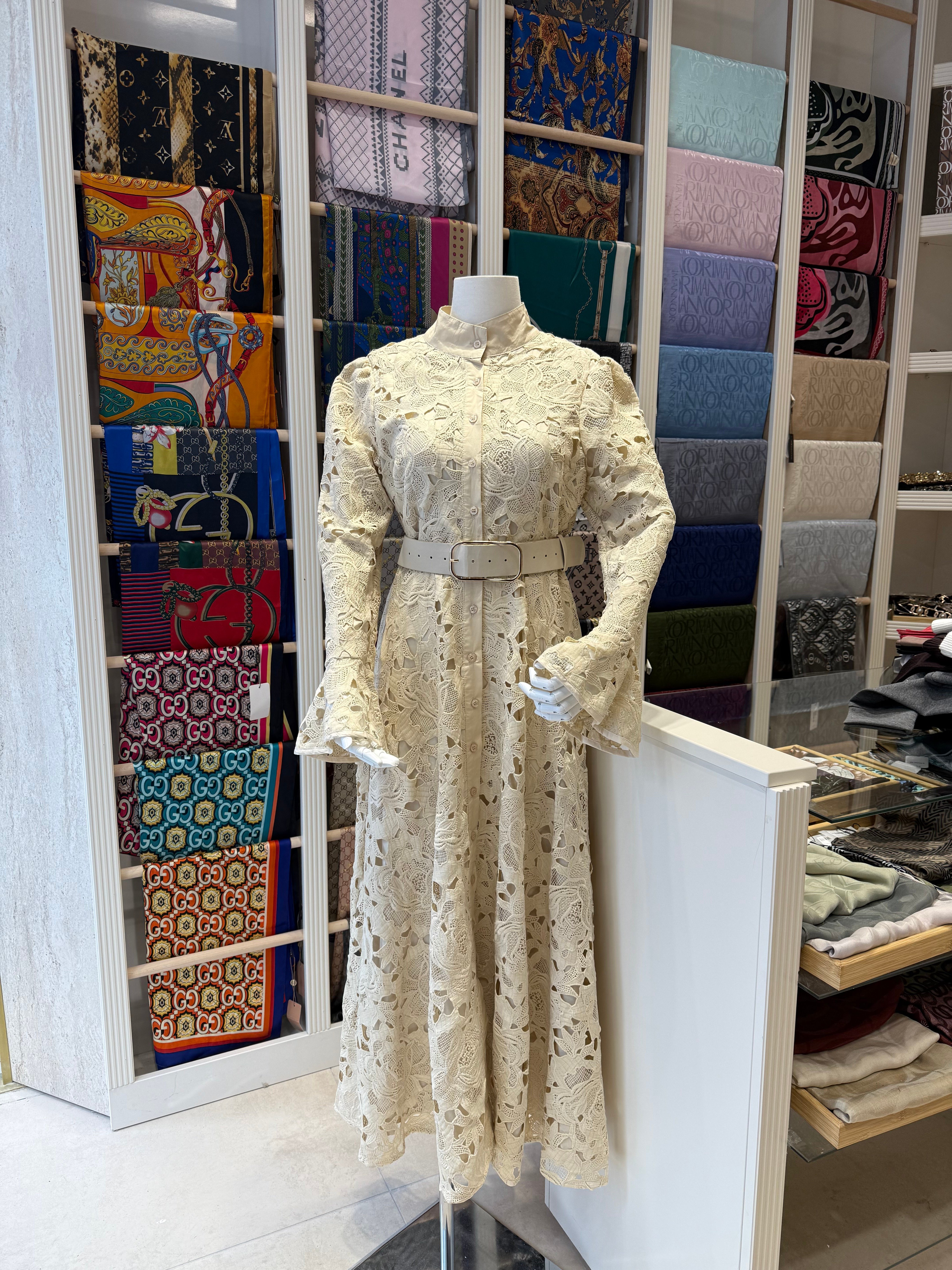 Güpürlü Elbise Krem