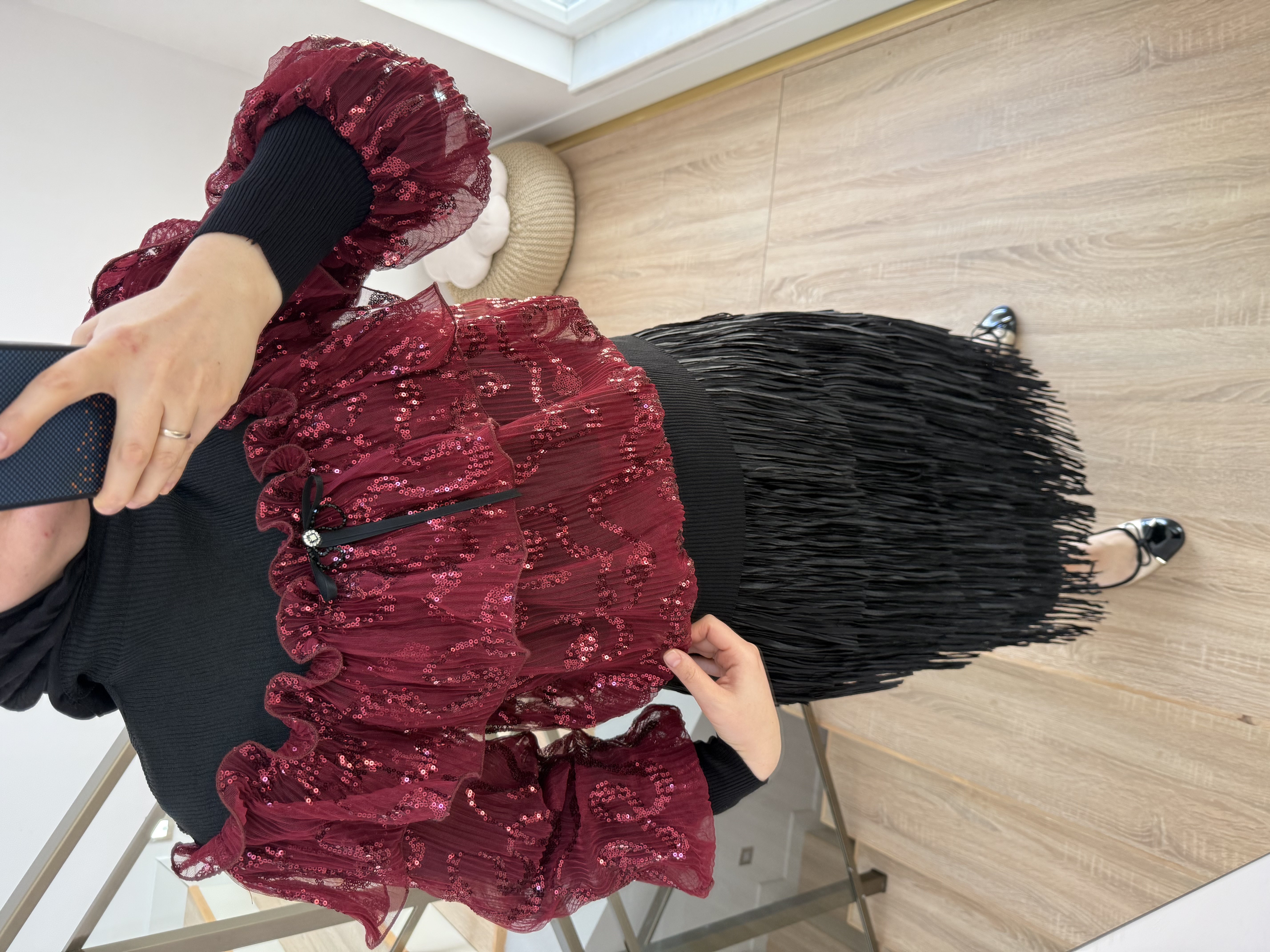 Pullu Fırfırlı Bluz Bordo