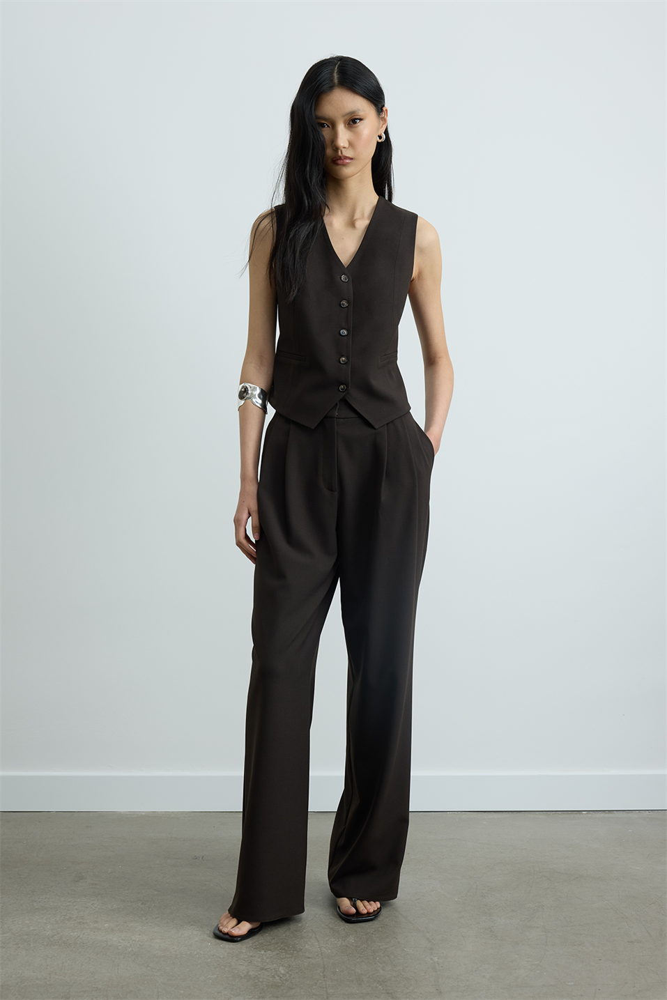 Janet Vest With Button