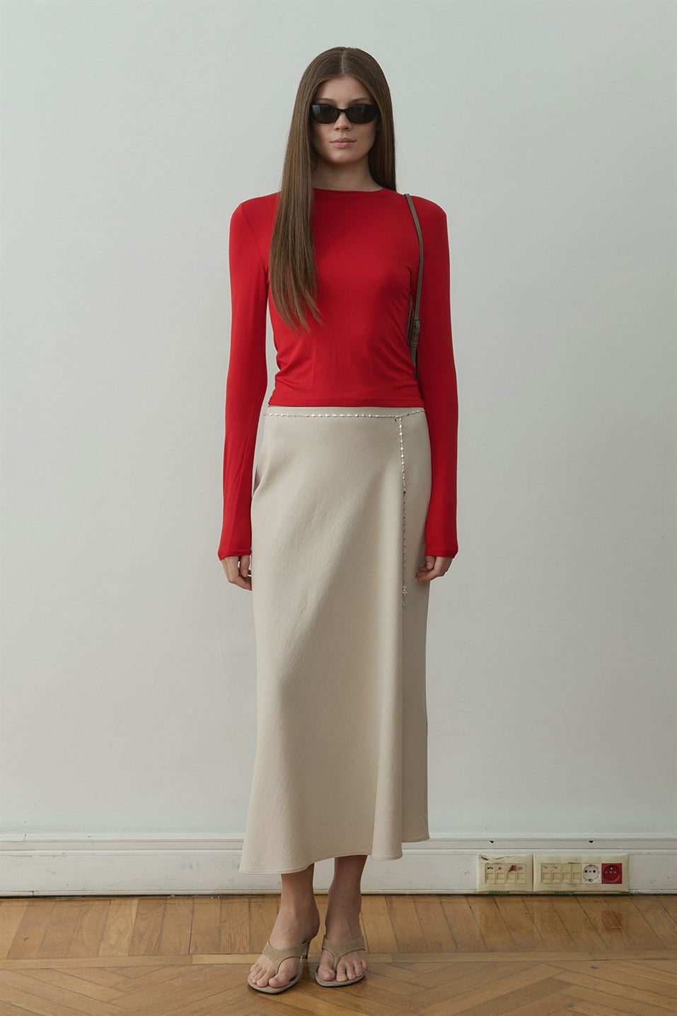 Bej Leda Beli Lastikli Midi Etek