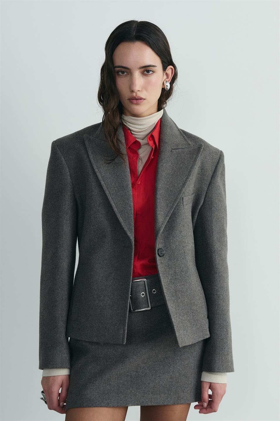 Bej Mia Boğazlı Body