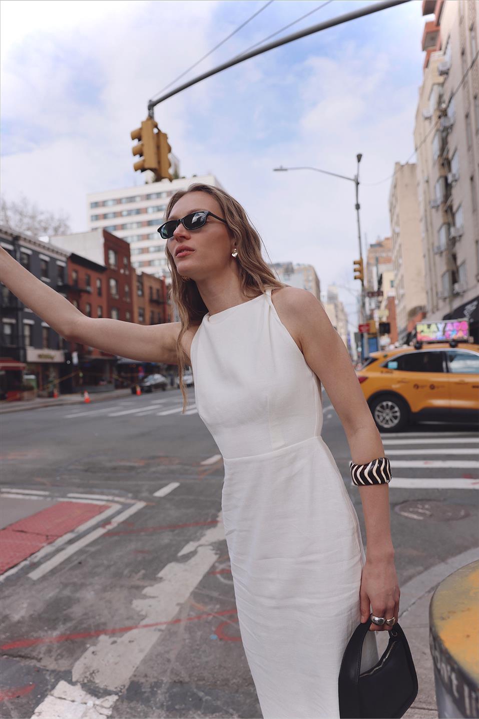 Ekru Breeze Omuzu Düğümlü Elbise