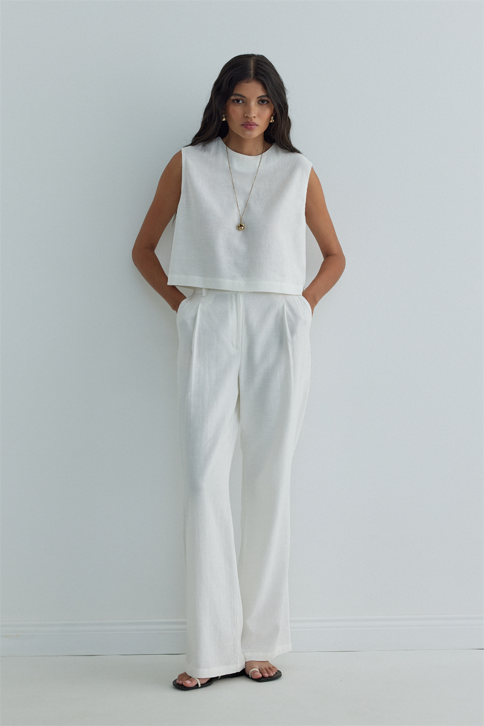 Ekru Lavin Sıfır Kol Keten Bluz