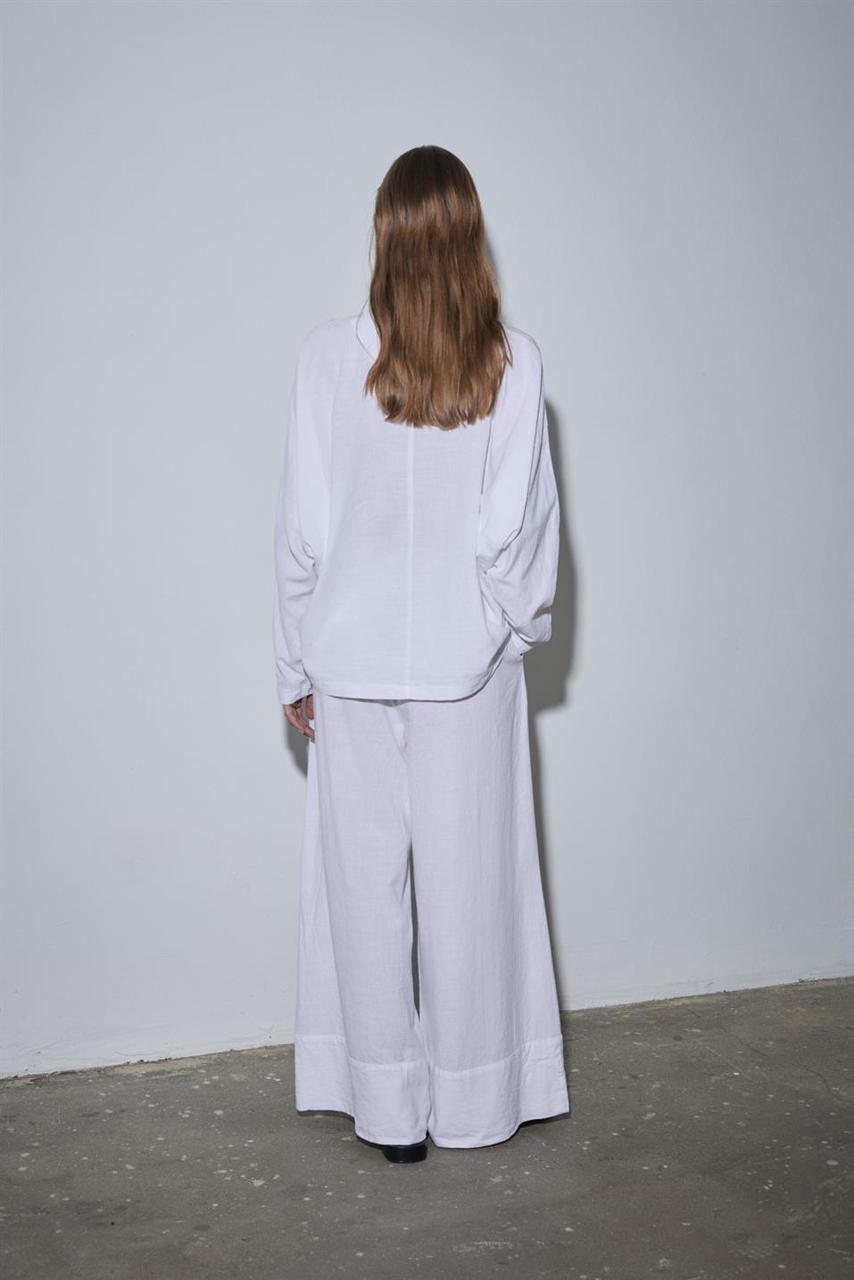 Beyaz Ole Oversize Keten Bluz