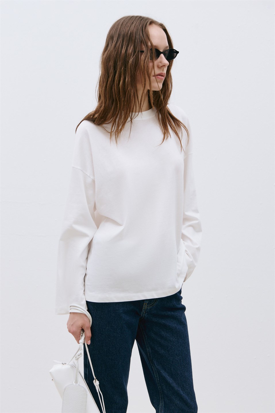 Beyaz Uzun Kollu Oversize Tişört