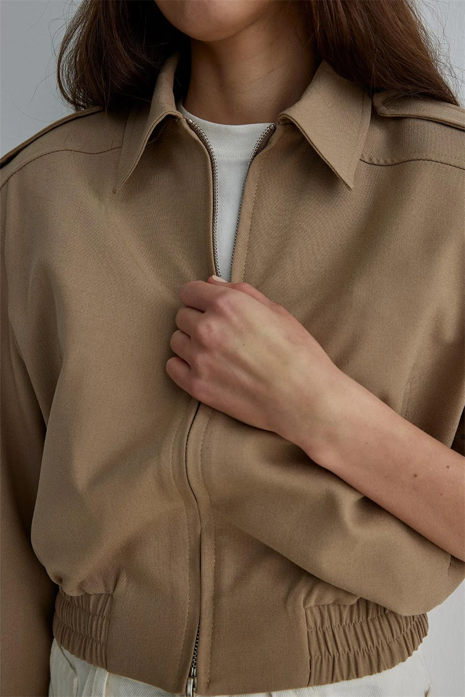 Camel Cooper Crop Bomber Ceket