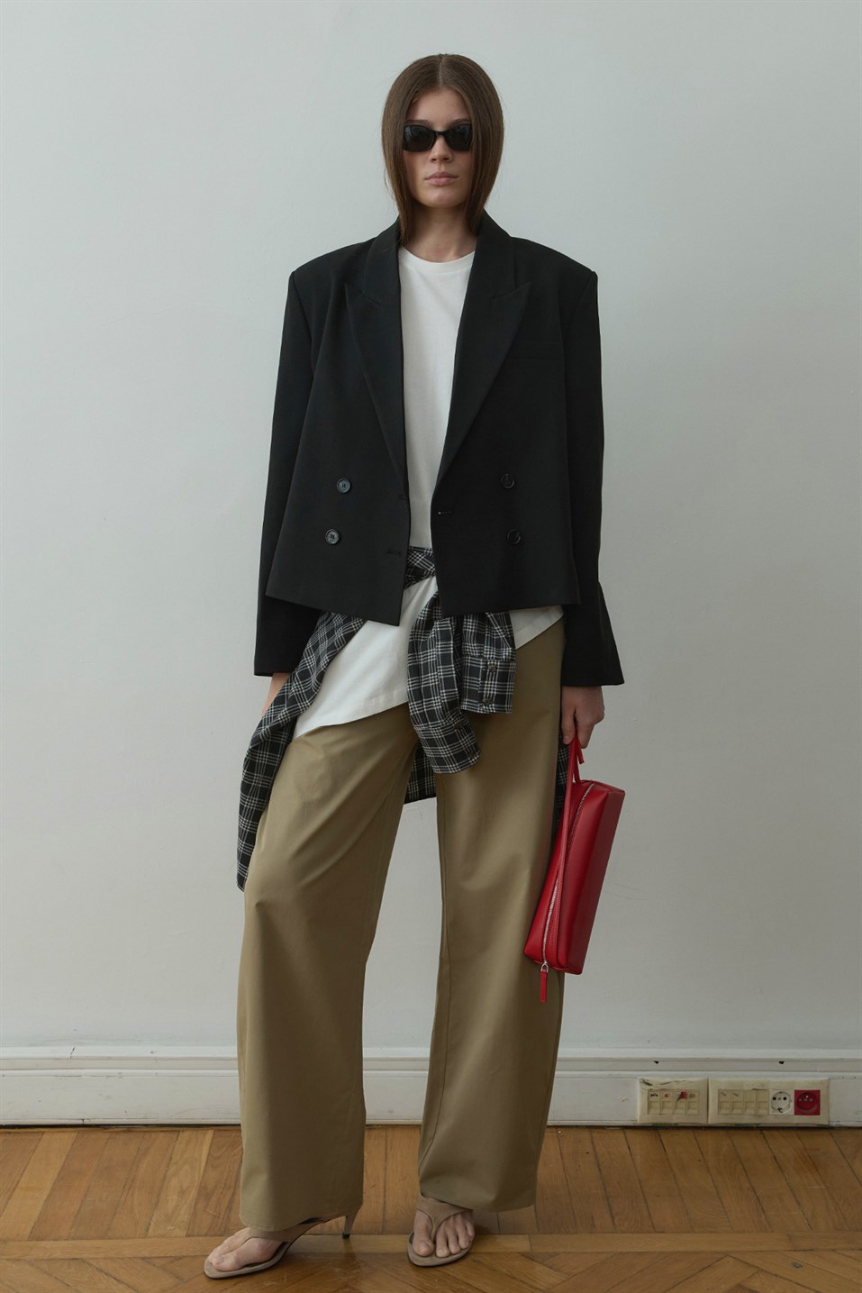 Ekru Asimetrik Oversize Tişört