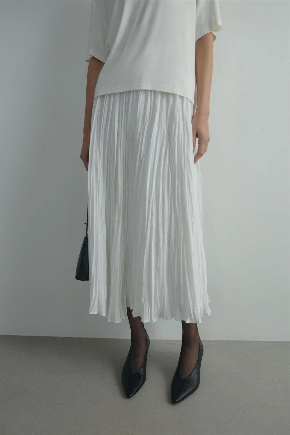 Ekru Donette Piliseli Etek