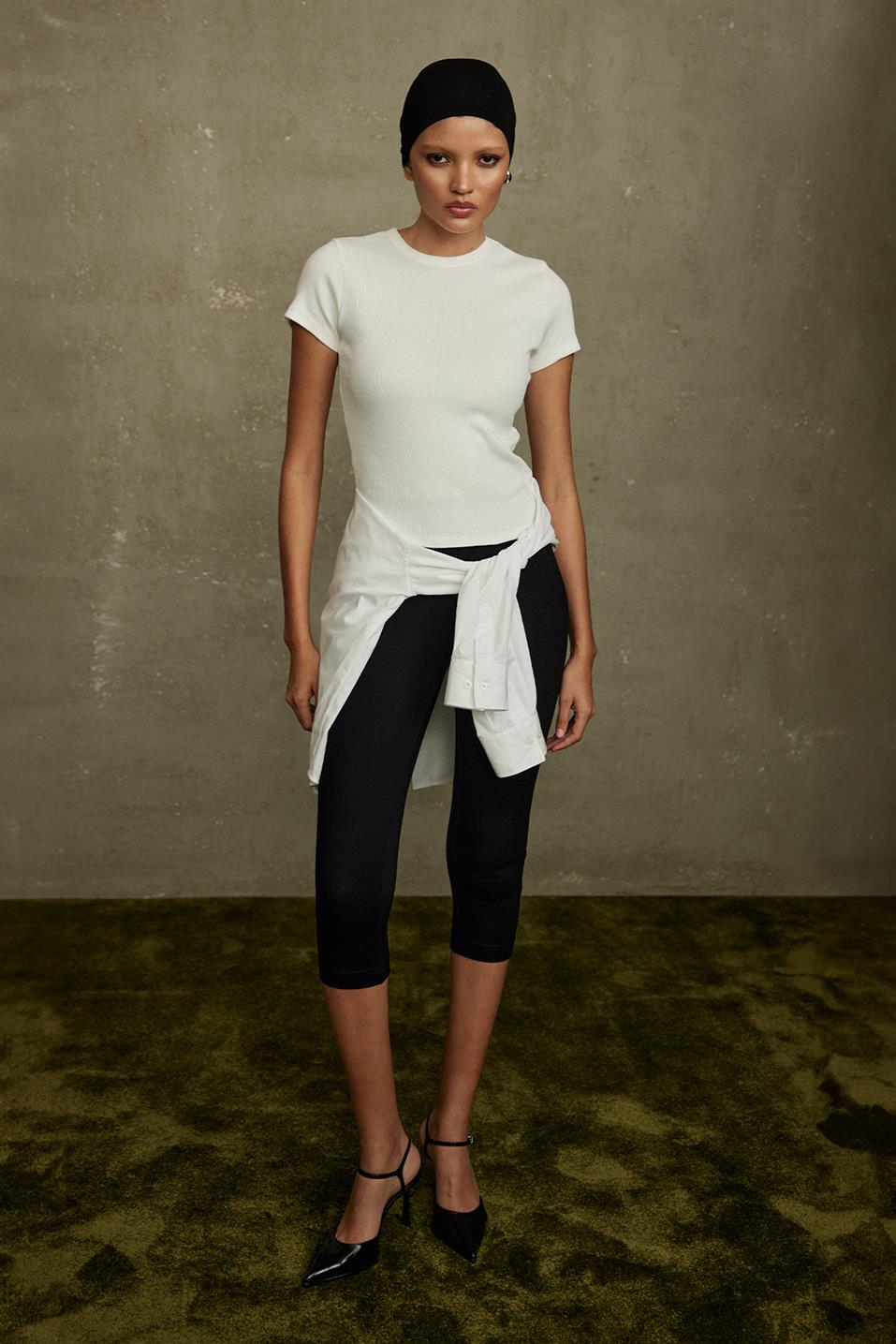 Ekru Evia Basic Tişört