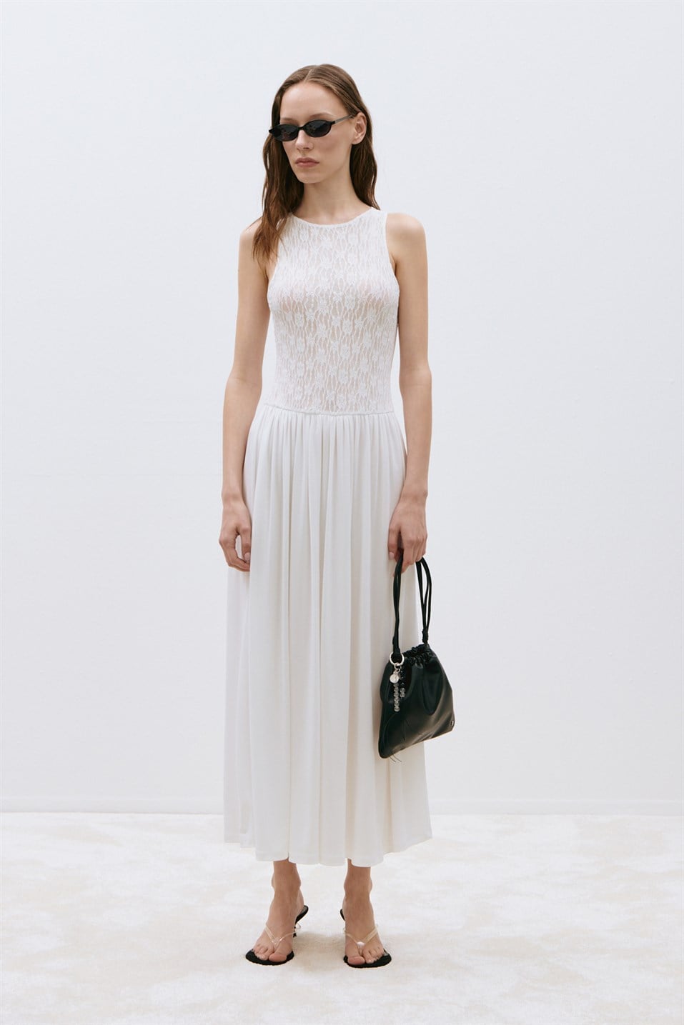 Ekru Lacy Dantelli Maxi Elbise