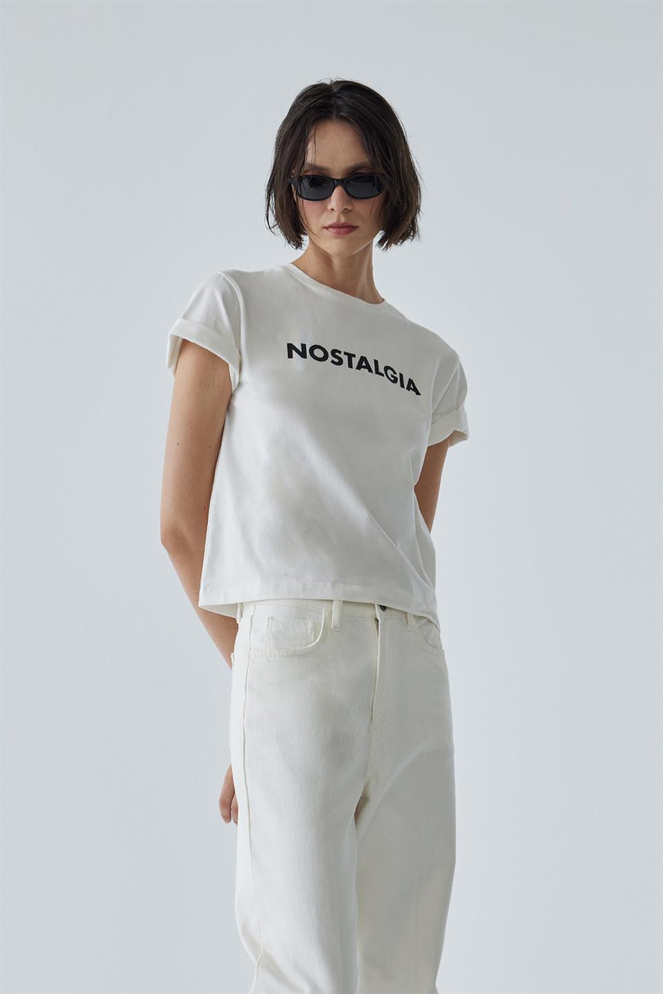 Ekru Nostalgia Baskılı Tişört