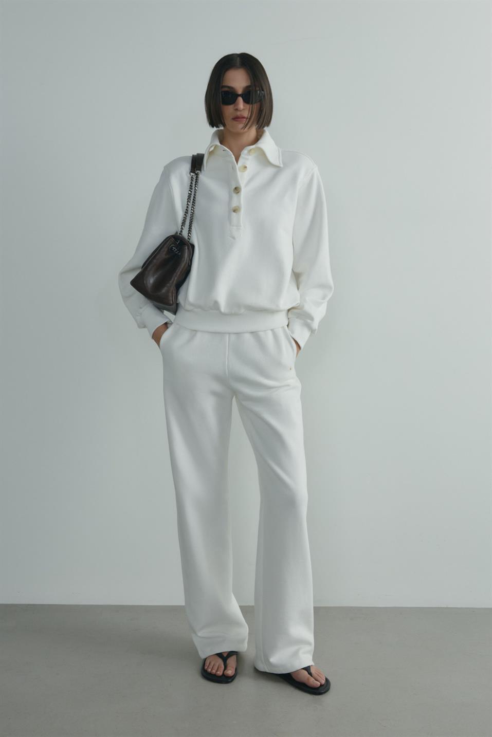 Ekru Polo Yaka Düğmeli Sweatshirt