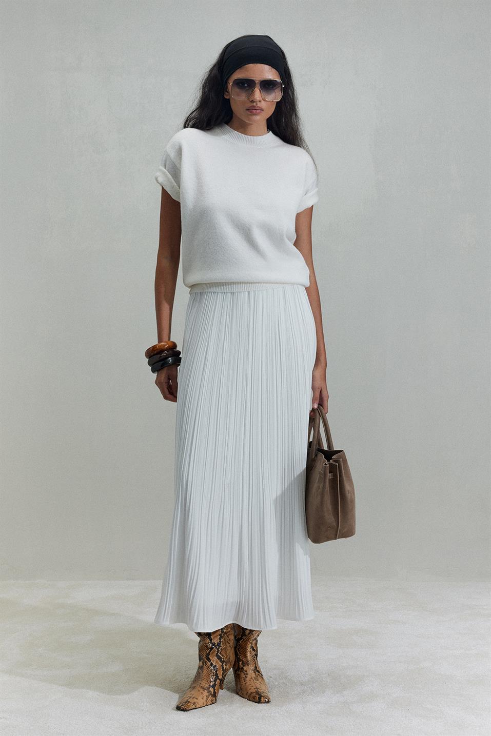 Robe Short-Sleeved Sweater