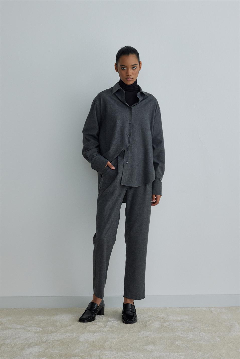 Jil Carrot Cut Trousers