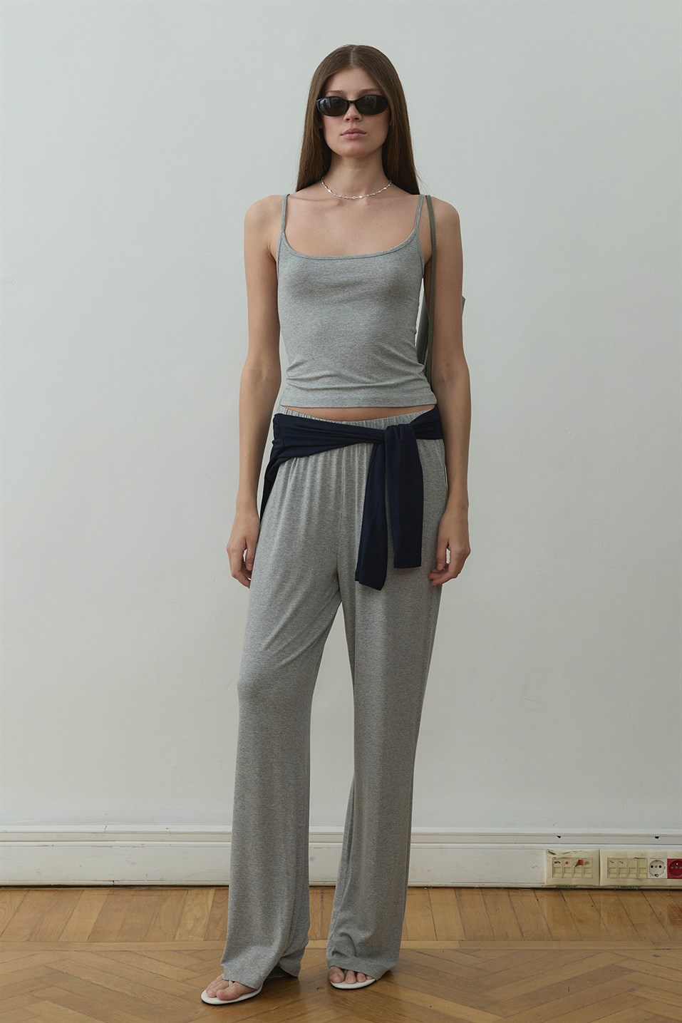 Gri Cosie Askılı Top