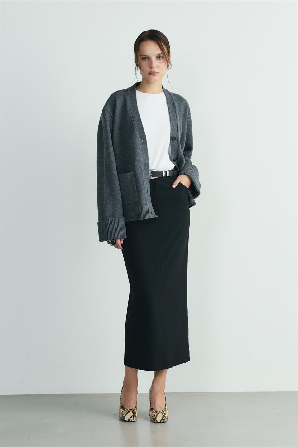 Ura Knit Cardigan With Buttons