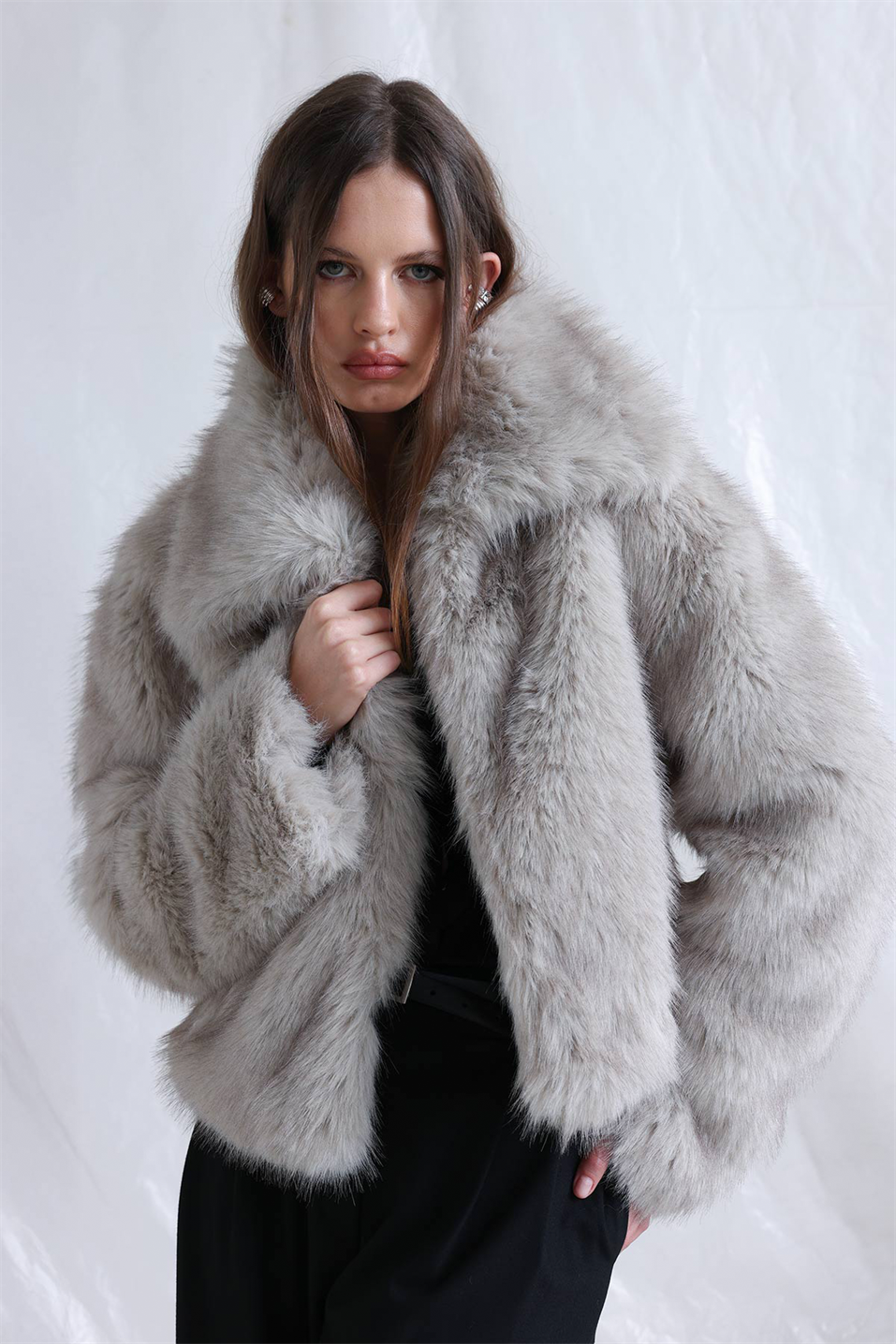 Gri Vola Kısa Kürk Ceket