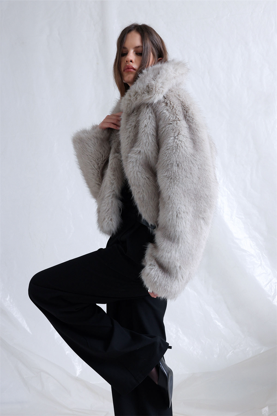 Gri Vola Kısa Kürk Ceket