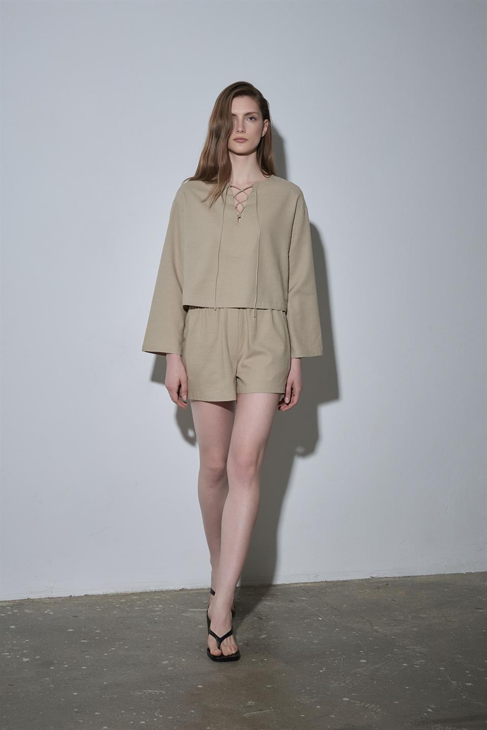 Zoe Basic Linen Shorts