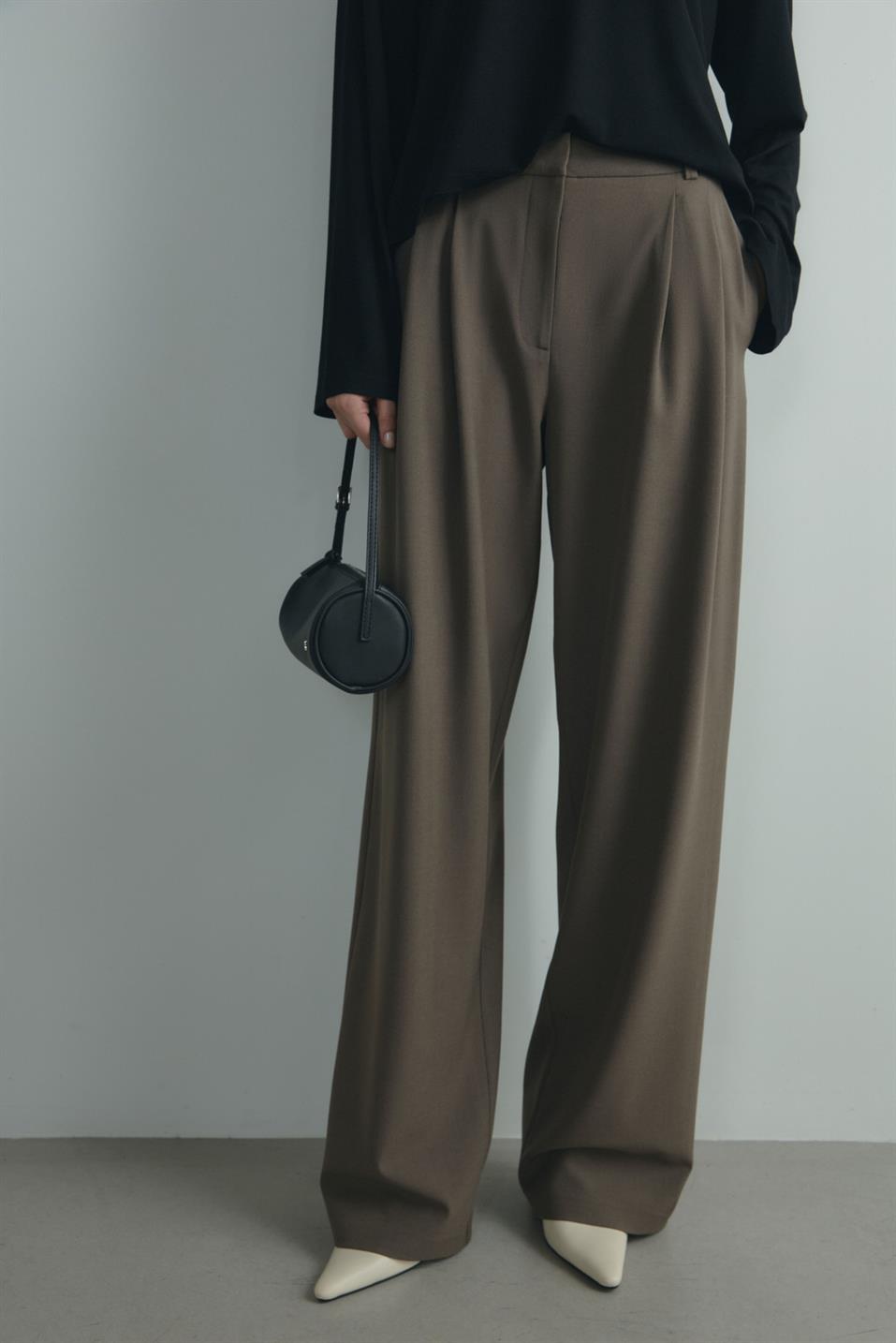 Lina Pleated Trousers