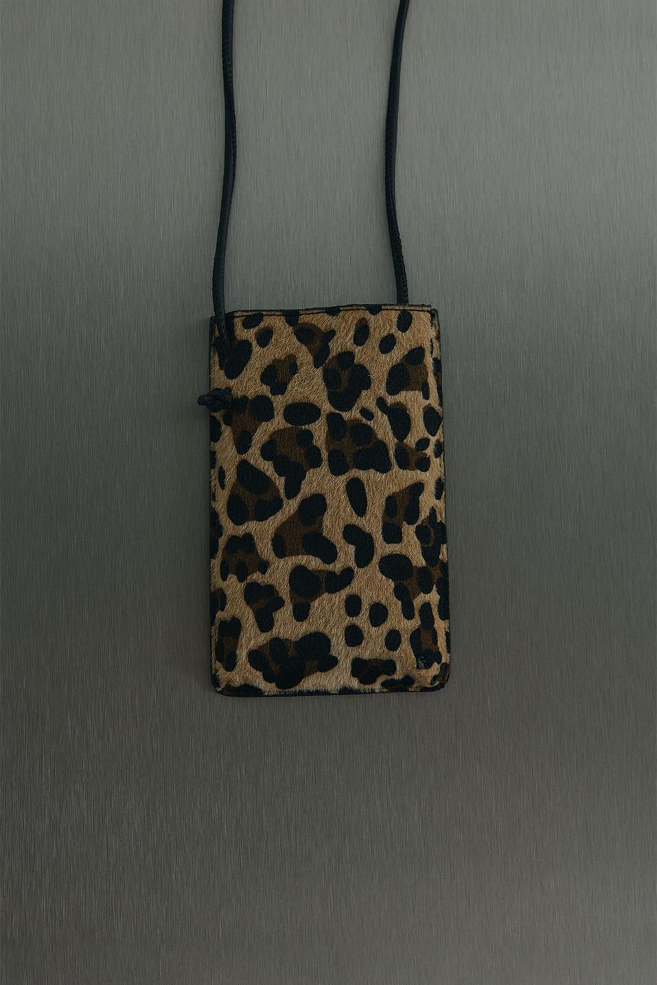 Mia Leopard Phone Bag