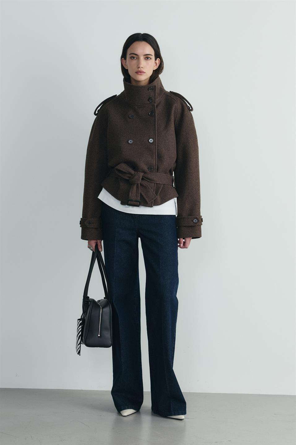 Kahverengi Urban Dik Yaka Kısa Kaşe Kaban