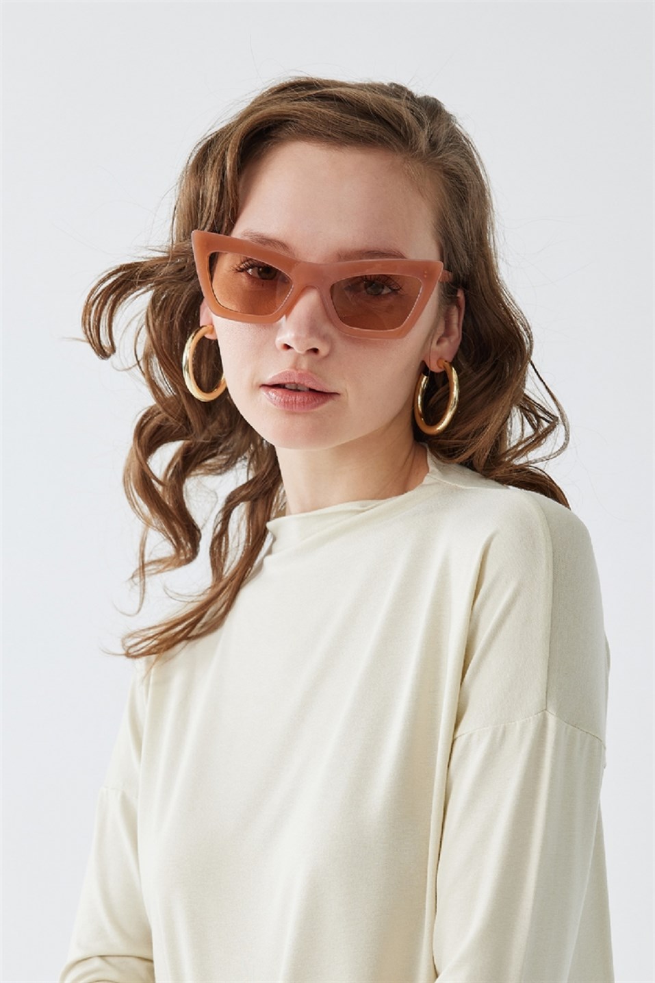 Light Brown Bonnet Framed Retro Sunglasses