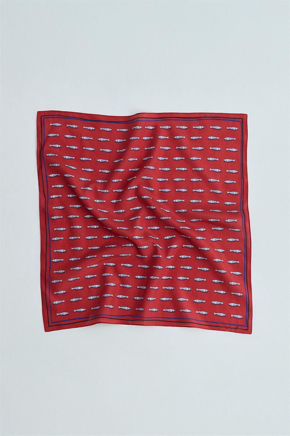 Kırmızı Balu Desenli Fular