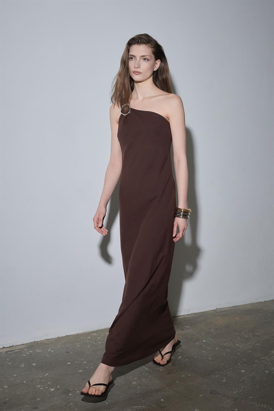Koyu Kahve Abel Tek Omuzlu Keten Elbise