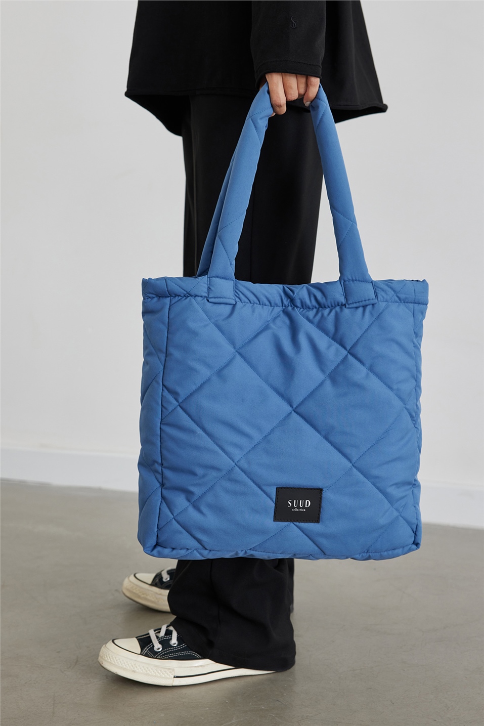 Navy Quilted Puffer Bag