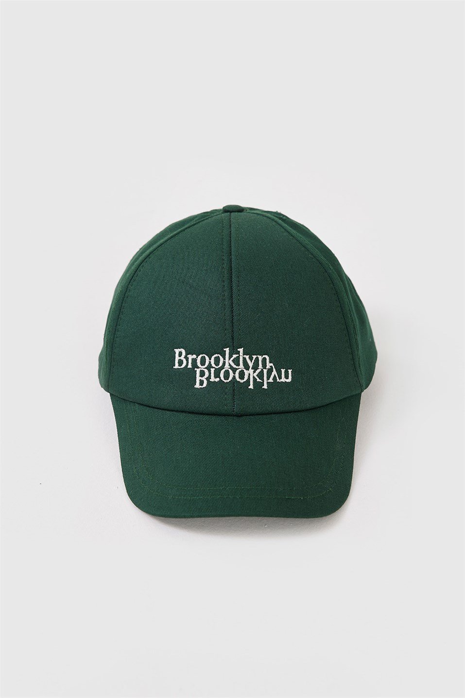 Zümrüt Yeşil Brooklyn Nakışlı Şapka