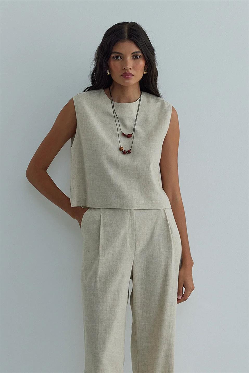 Natürel Lavin Sıfır Kol Keten Bluz