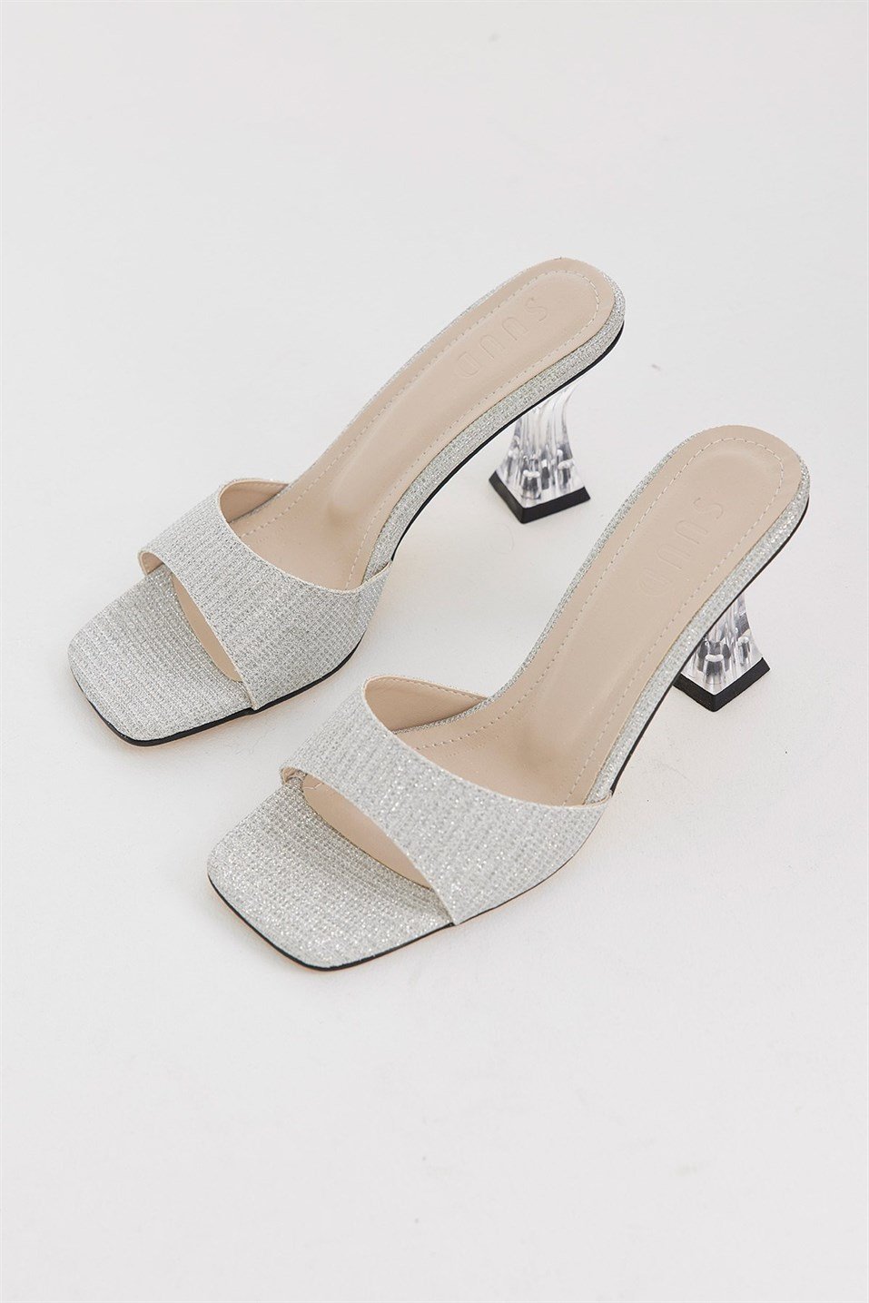 Silver Oval Banded Heels Sandals