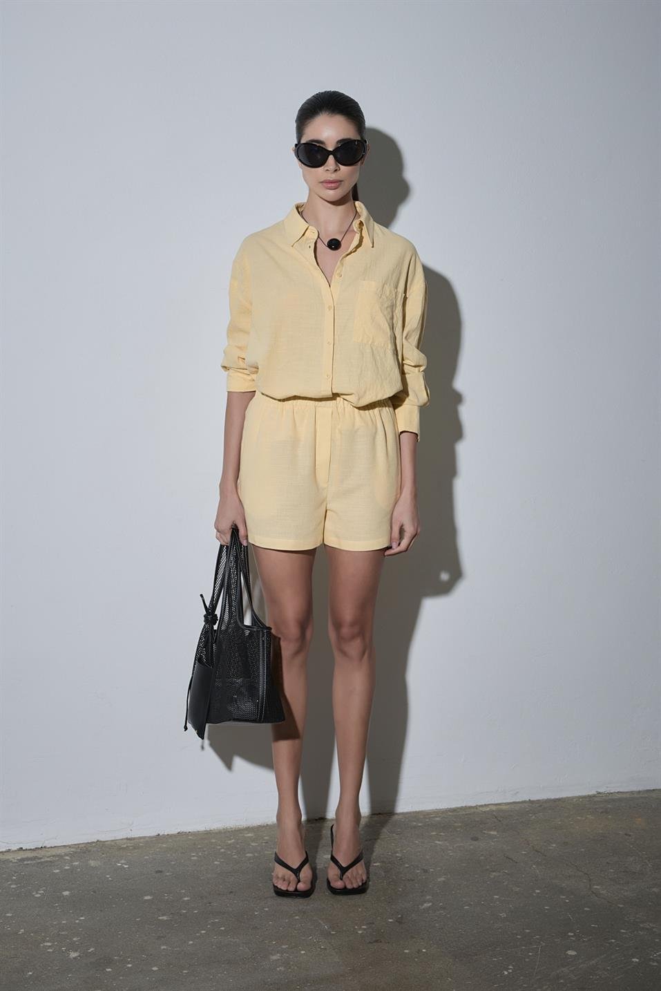 Zoe Basic Linen Shorts