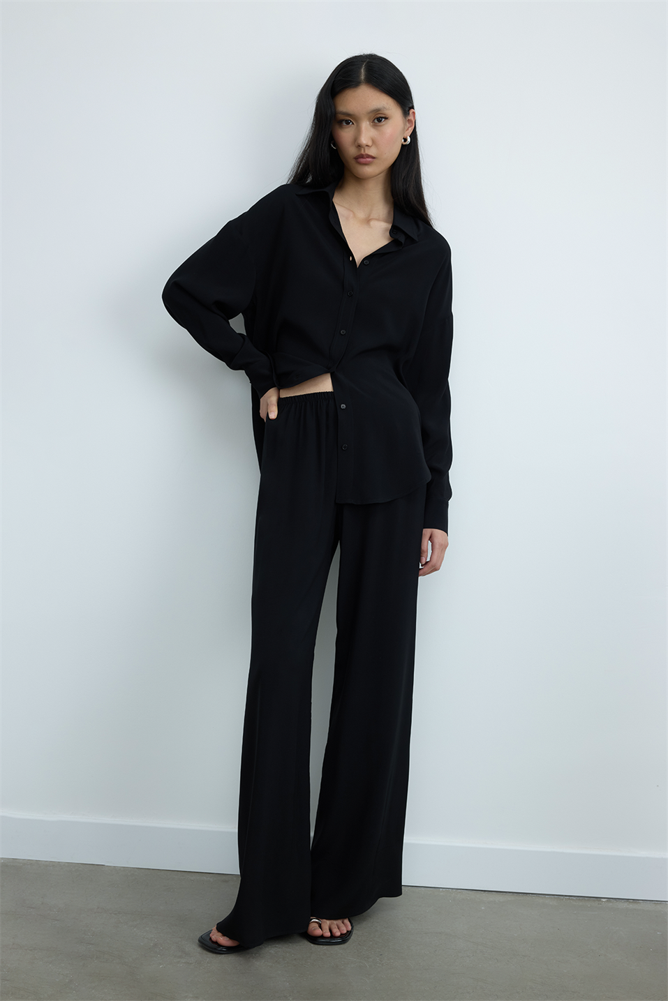  Alessa Tencel Trousers