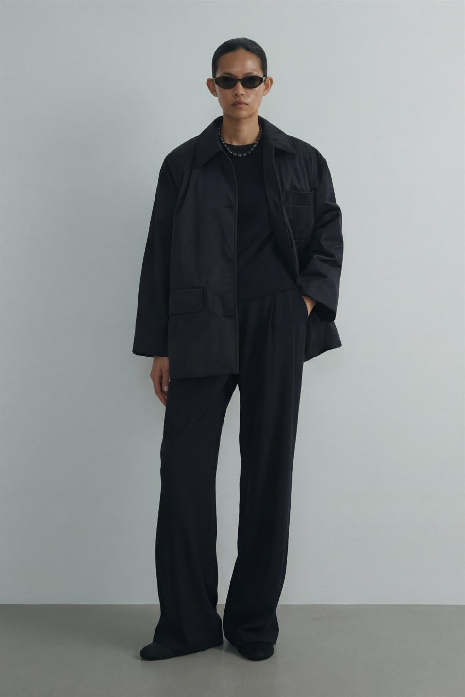 Siyah Cloud Gömlek Yaka Mont