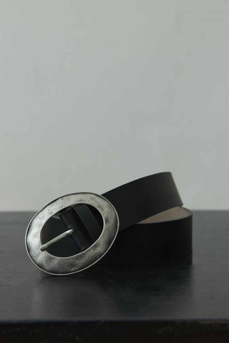 Vintage Metal Oval Buckle Belt