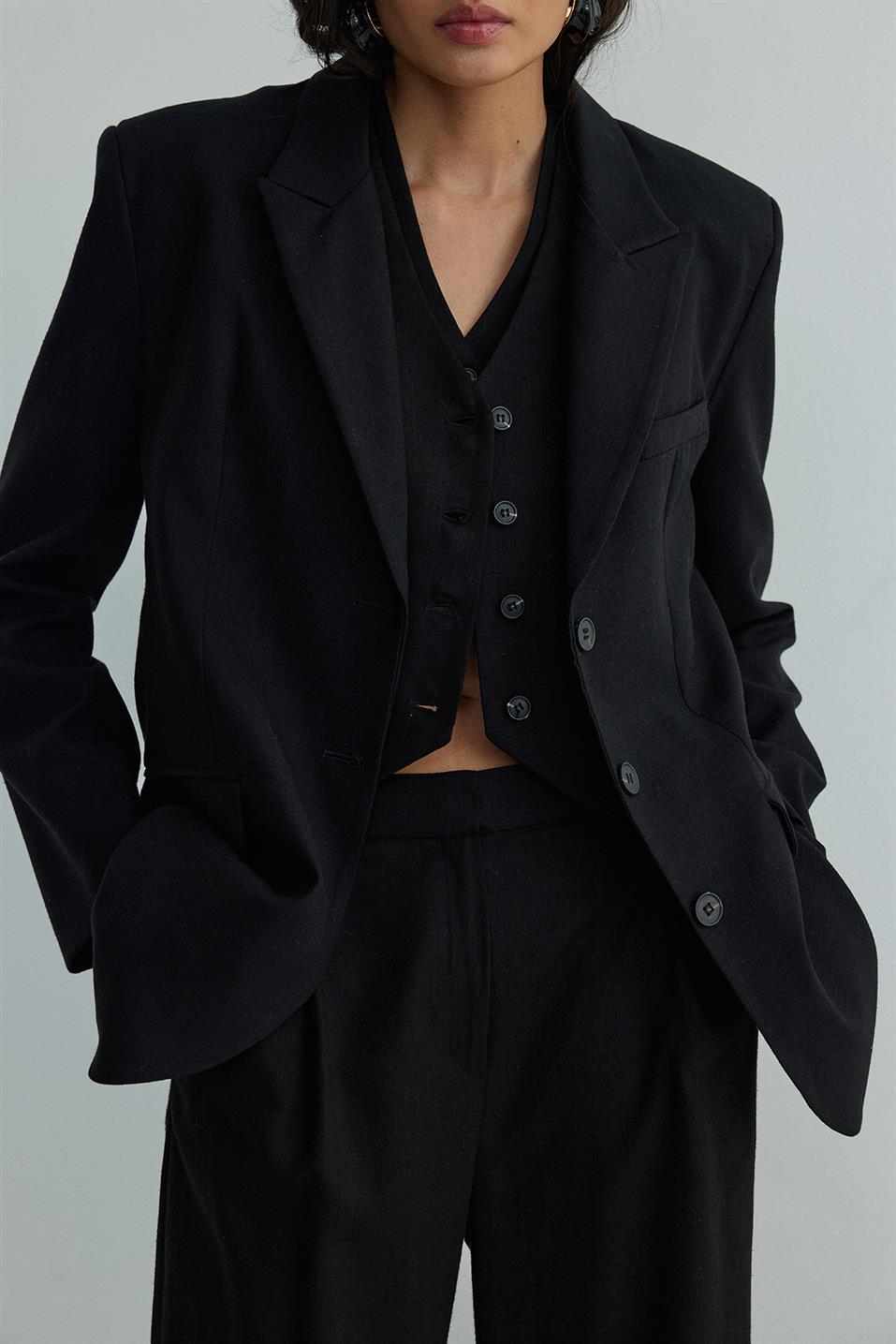 Gabriel Linen Blazer