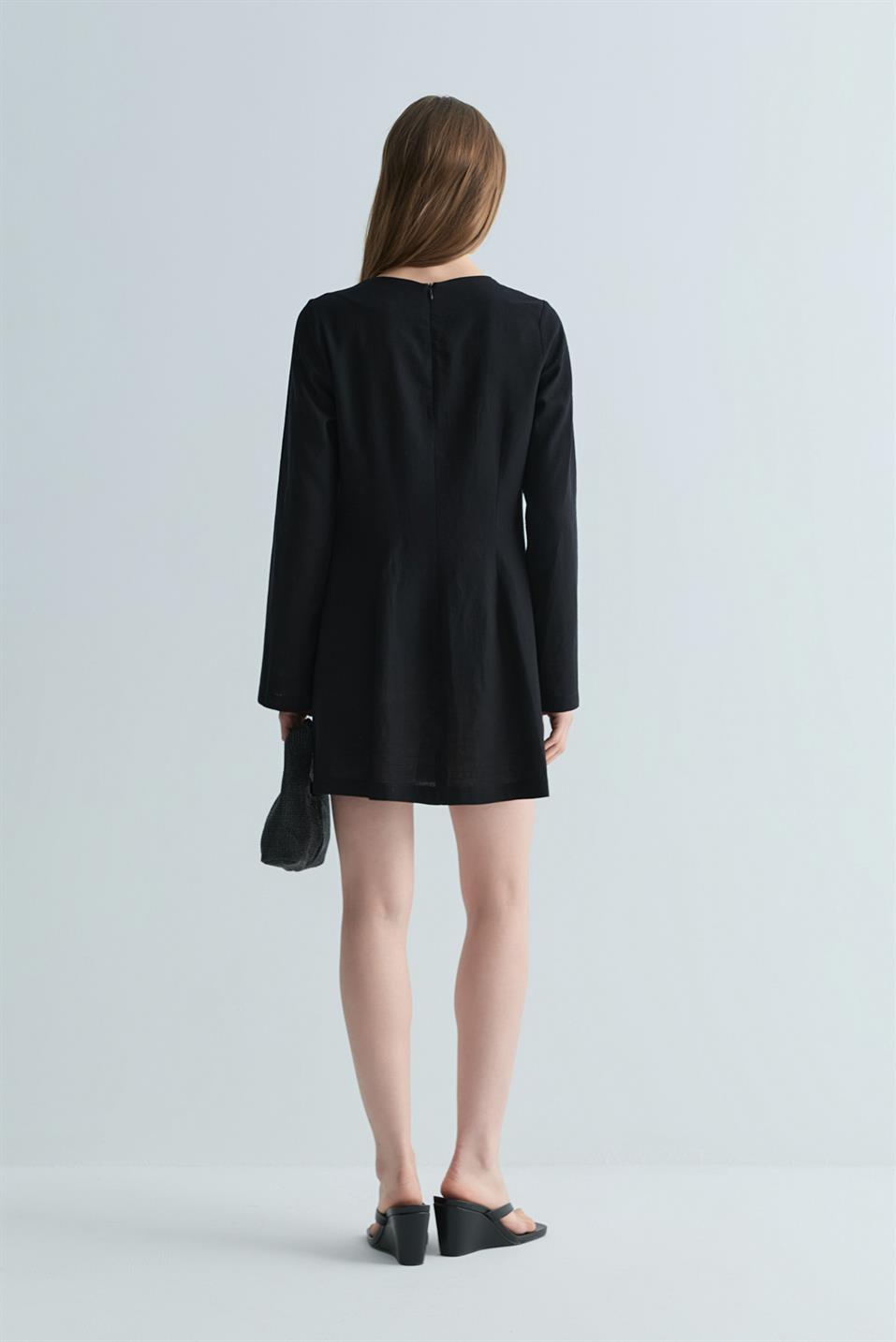 Siyah Karla Bağcıklı Keten Elbise