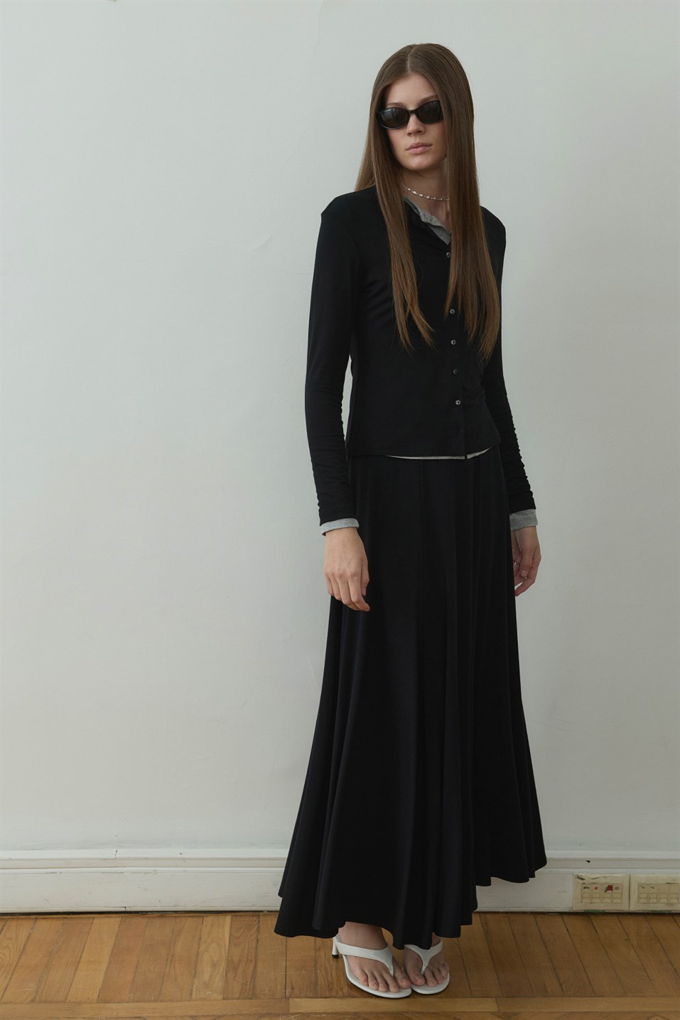 Siyah Kate Dökümlü Uzun Etek