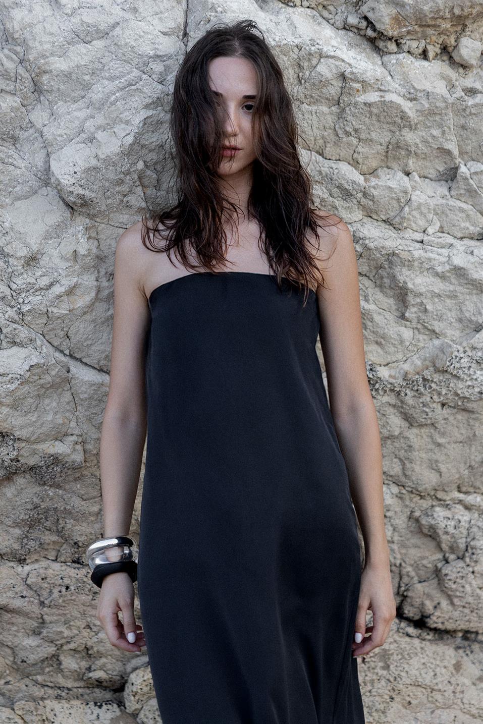 Siyah Kay Straplez Tensel Elbise
