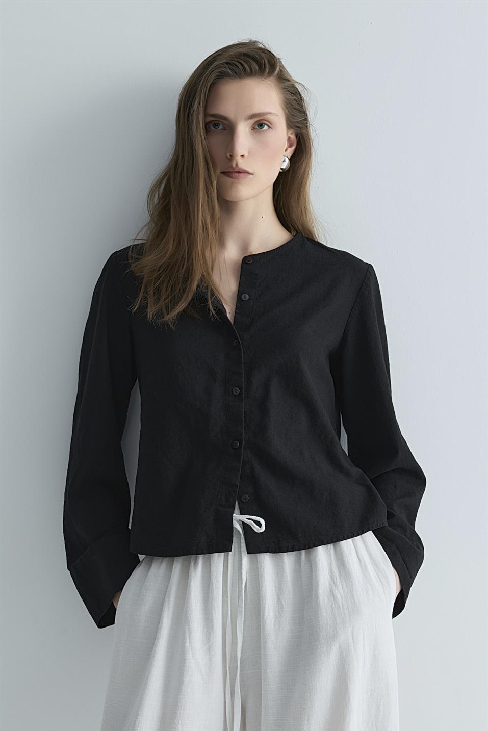 Siyah Lizi Keten Gömlek