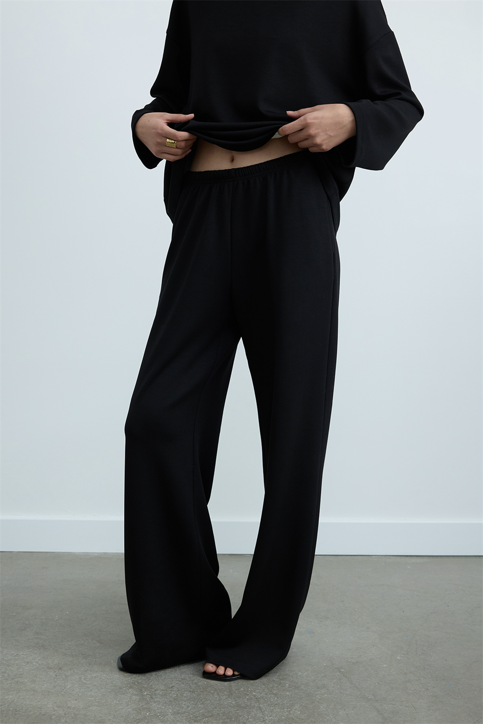 Luna Straight Fit Wide-Leg Trousers