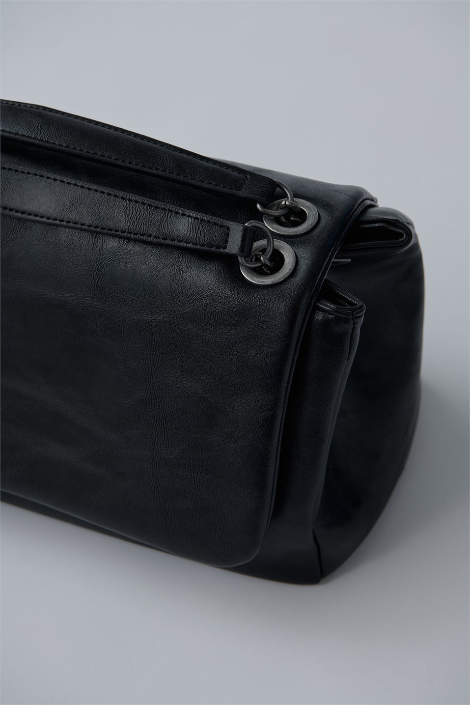 Milan Chain Leather Bag